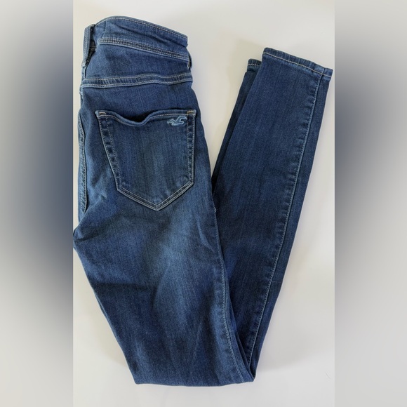 Hollister Women's High-Rise Skinny 
 Stretch Jeans size 26 size 3 - Picture 3 of 7
